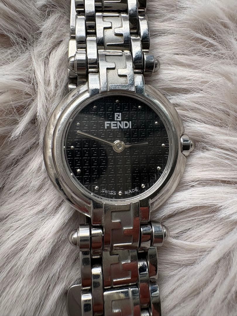 FENDI　フェンディ　750L ズッカ柄 レディース腕時計 稼働中