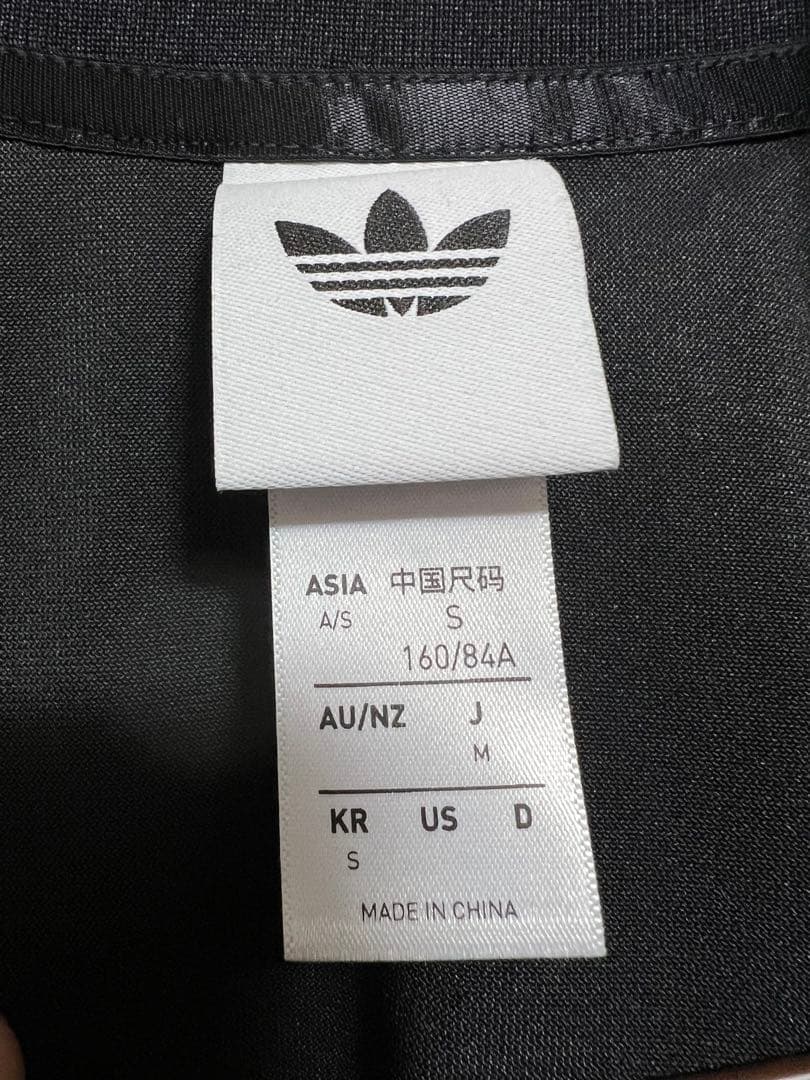 adidas originals トラックジャケット ブラック　レディースM