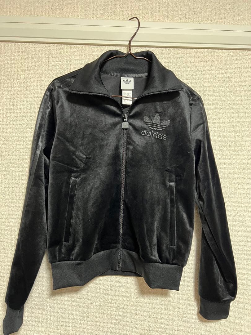 adidas originals トラックジャケット ブラック　レディースM