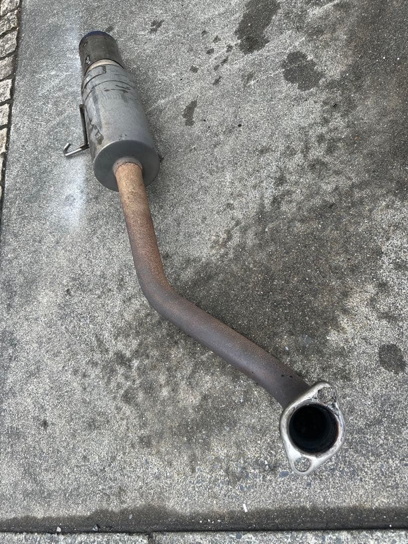 GE8 フィット 砲弾マフラー メーカー不明