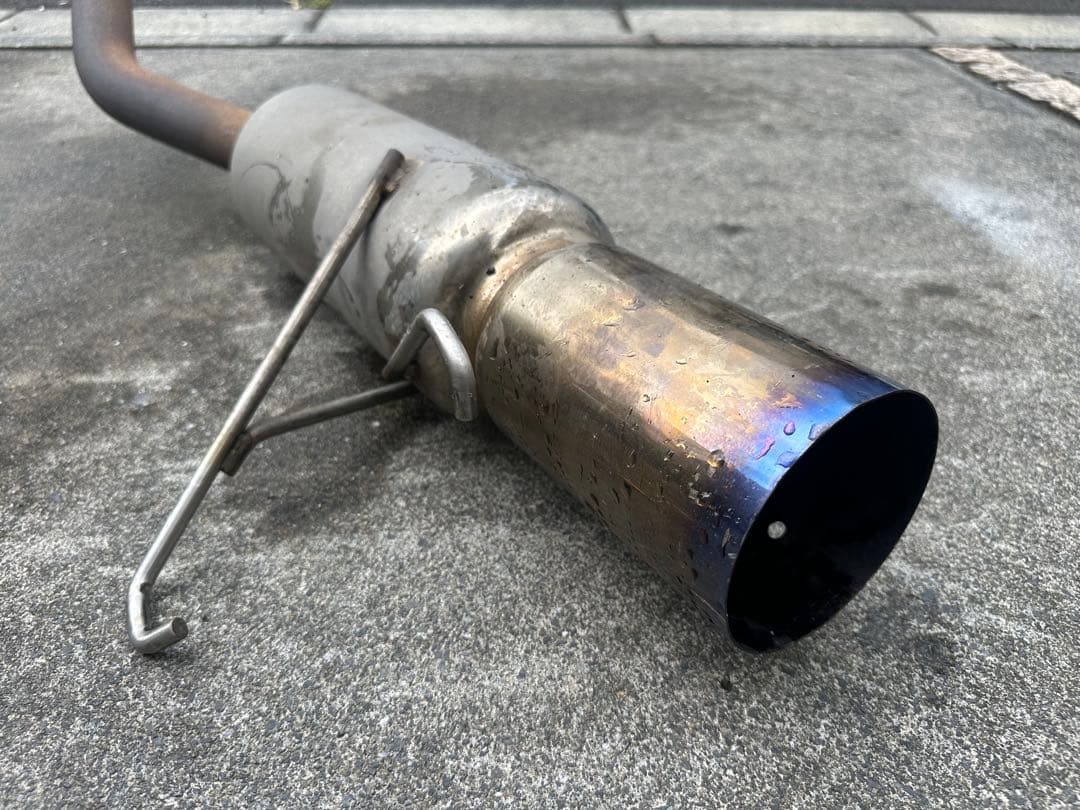 GE8 フィット 砲弾マフラー メーカー不明