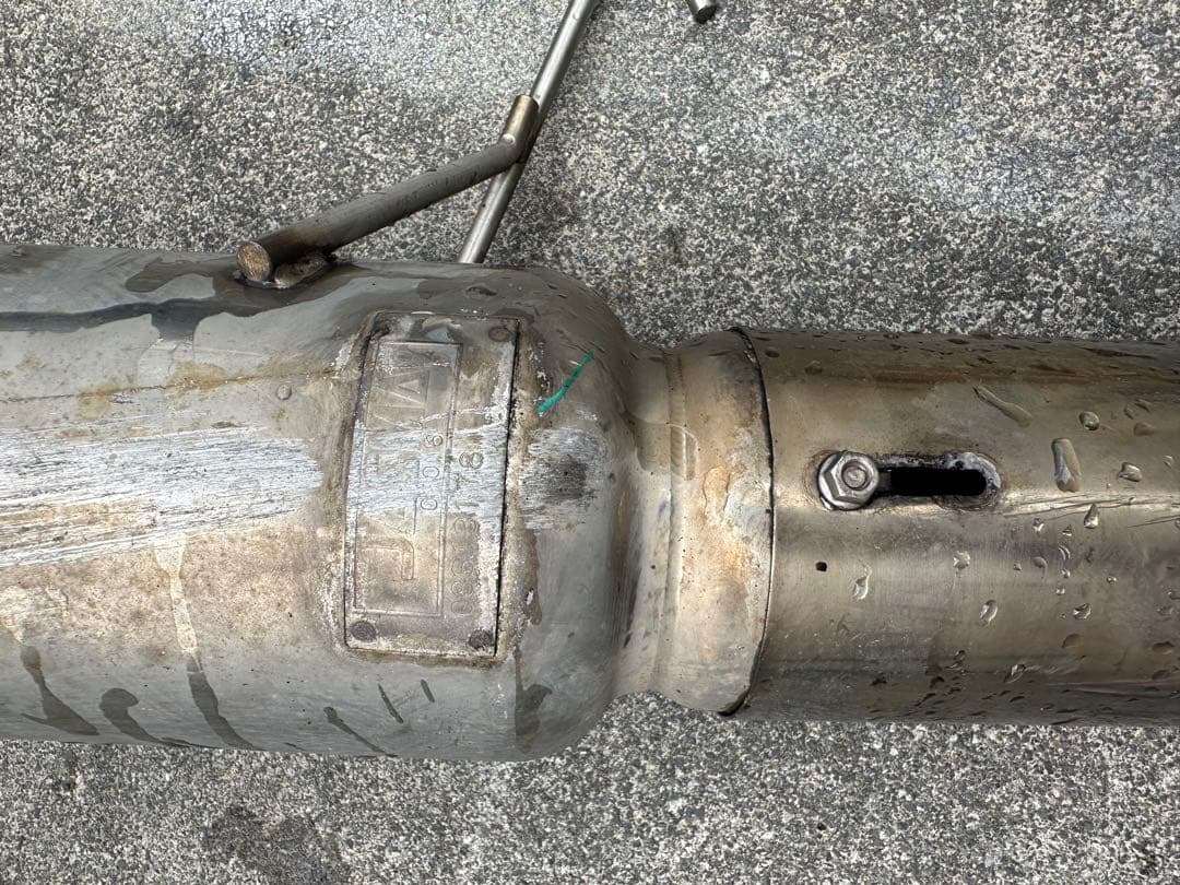 GE8 フィット 砲弾マフラー メーカー不明