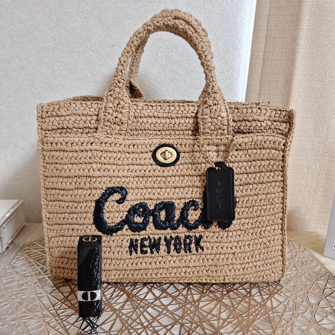 Coach かごバッグ ベージュ ロゴ刺繍