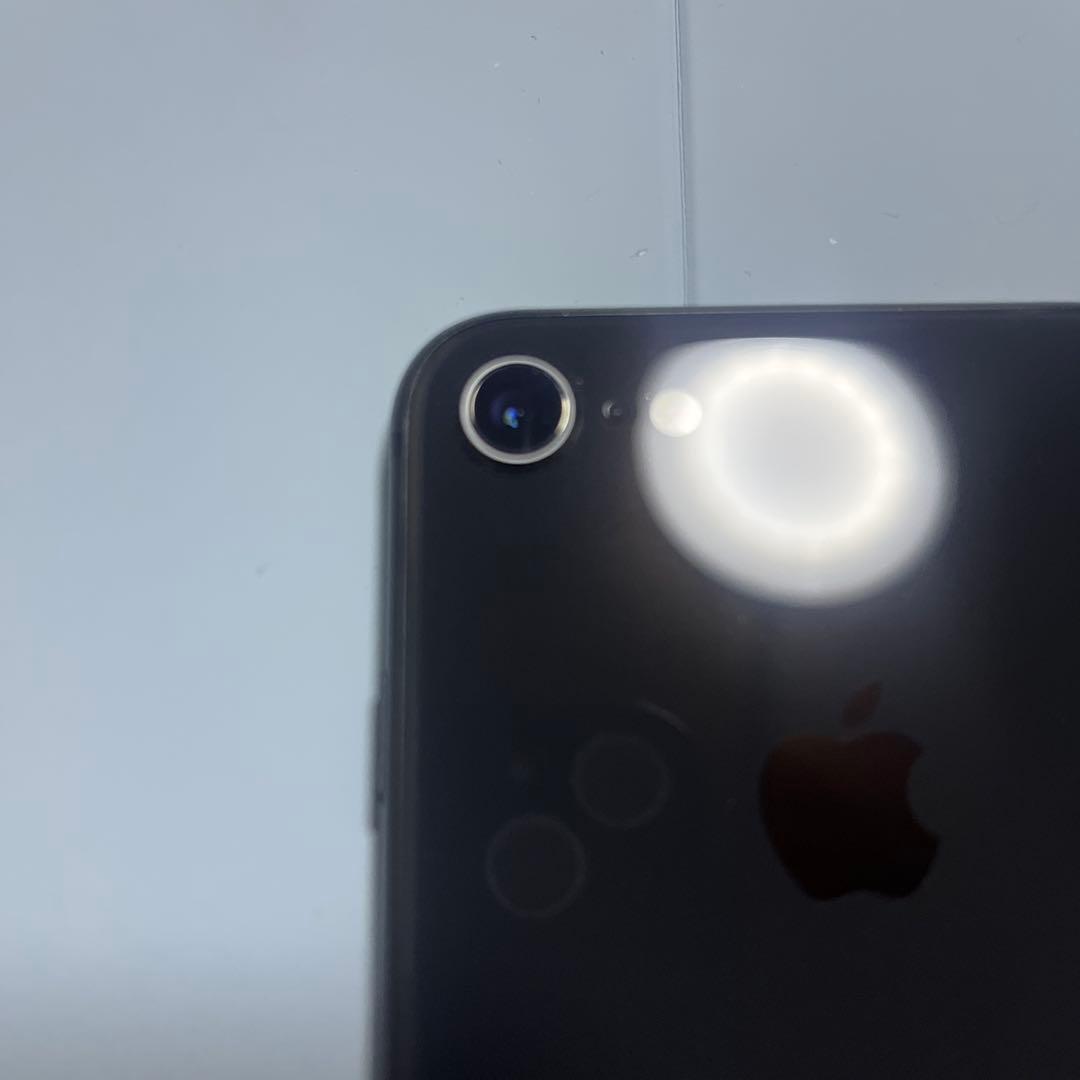 iPhone 8 スペースグレー 本体 美品