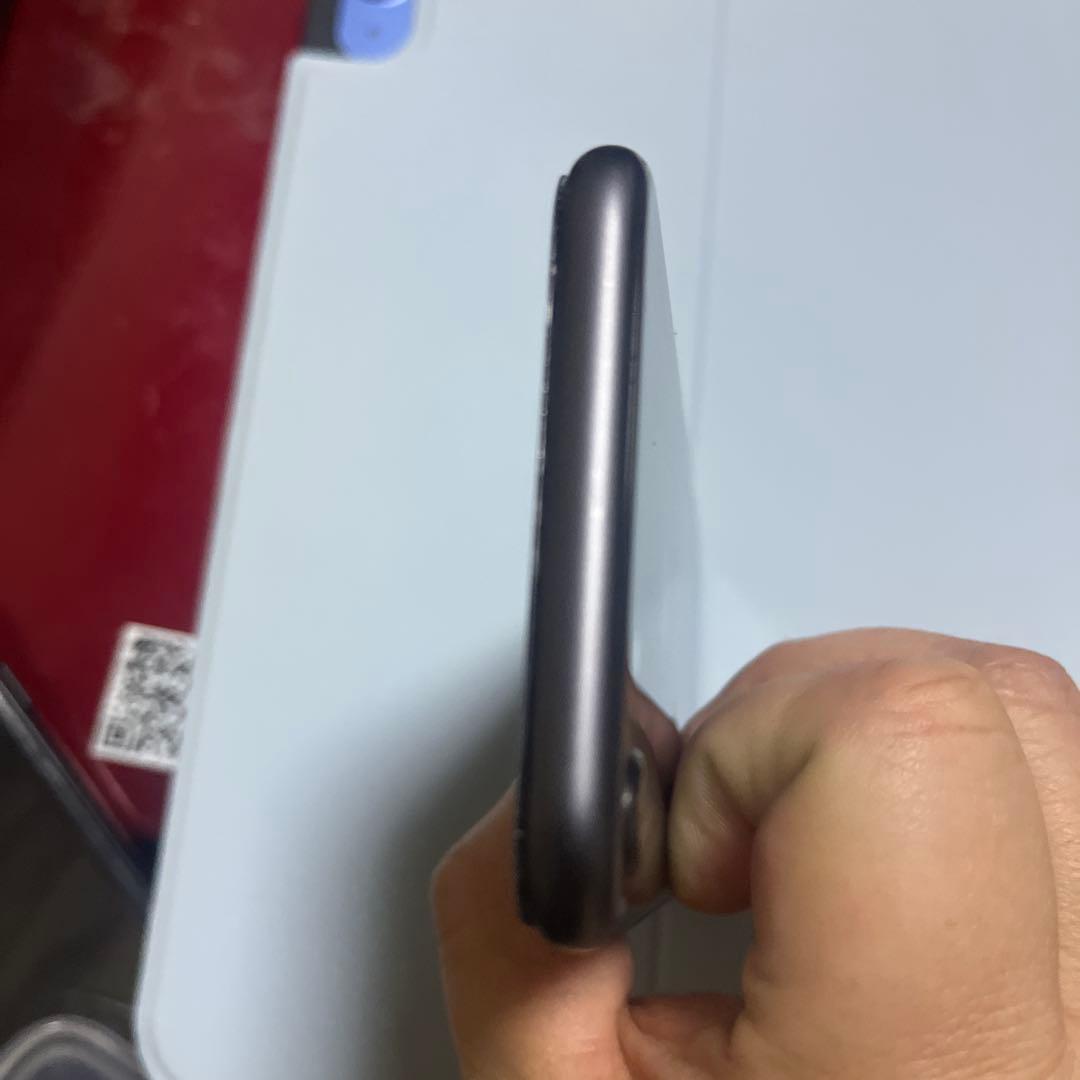 iPhone 8 スペースグレー 本体 美品