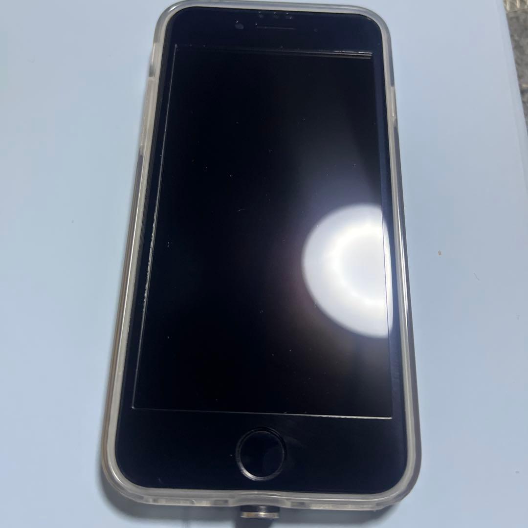 iPhone 8 スペースグレー 本体 美品