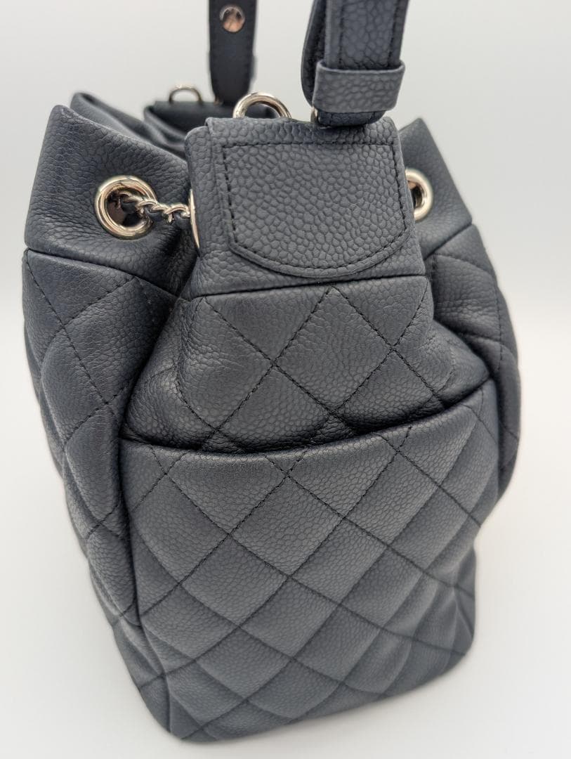 【2/6までnnns】CHANEL 巾着型 2Way キャビアスキン