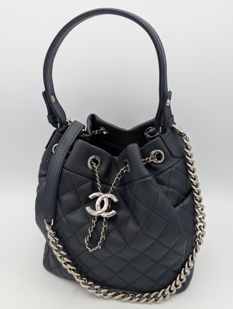 【2/6までnnns】CHANEL 巾着型 2Way キャビアスキン