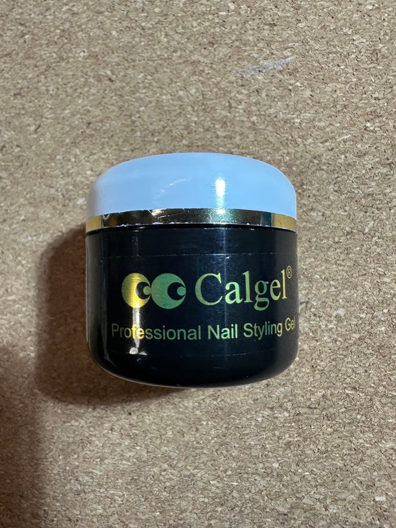 新品 カルジェル デュアルネイルライト　CDNL クリアジェル付き