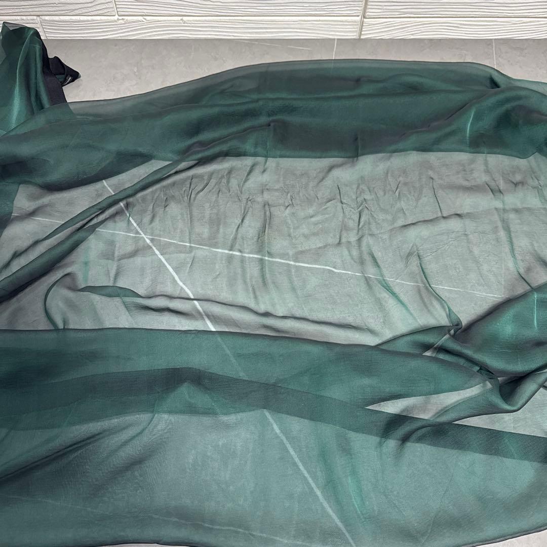 美品　HERMES エルメス　シアー　スカーフ　シルク　グリーン