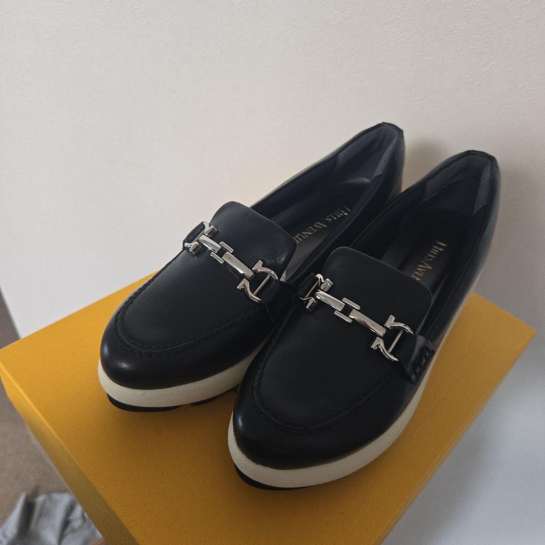 専用【新品未使用】ヒルズアヴェニュー　フラットシューズ　21.5センチ