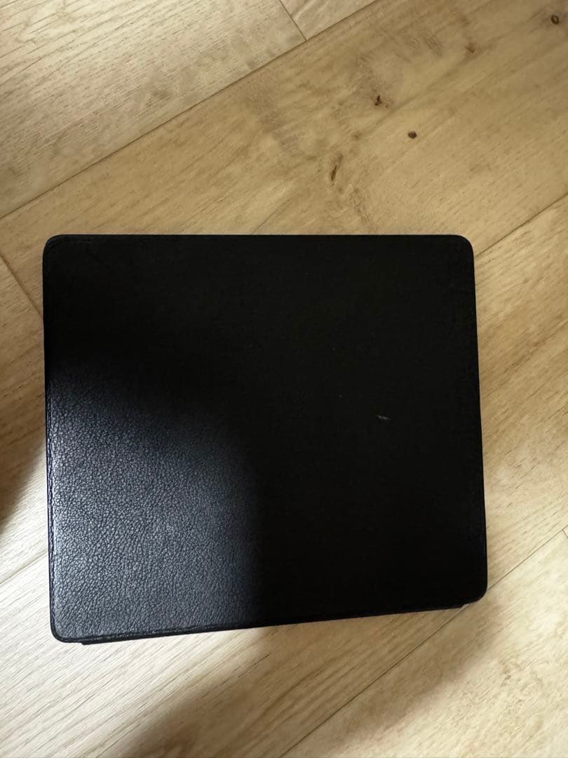 Kindle Oasis (第10世代) 本体とカバー