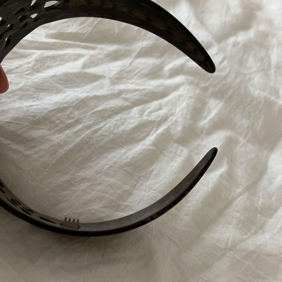 ALEXANDRE DE PARIS（アレクサンドル ドゥ パリ）カチューシャ