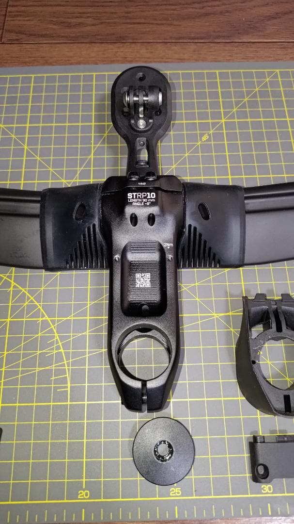 【美品】OCカーボンハンドルバーRA11+ステムRP10(サイコンマウント付き)