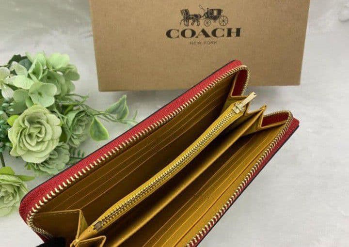 新品未使用コーチ長財布ディズニーミッキーマウスジップホワイト送料無料即日発送