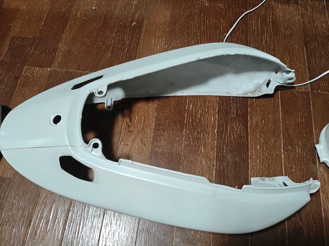 ホンダ　ホーネット250 テールカウル