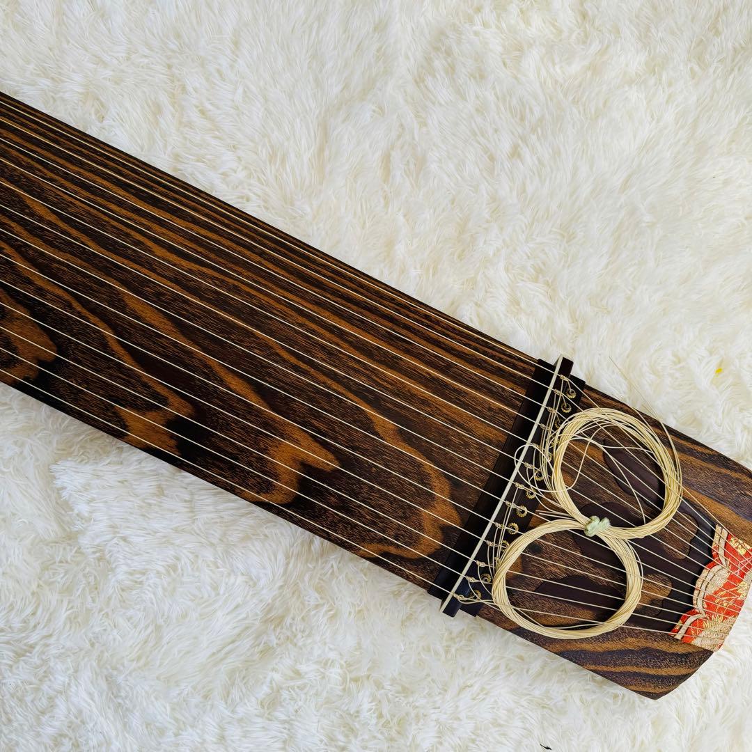 極美品★蒔絵　琴　13弦　すだれ彫　箏　本体のみ
