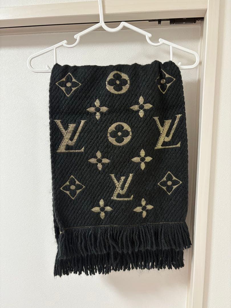 ルイ・ヴィトン ブラック マフラー