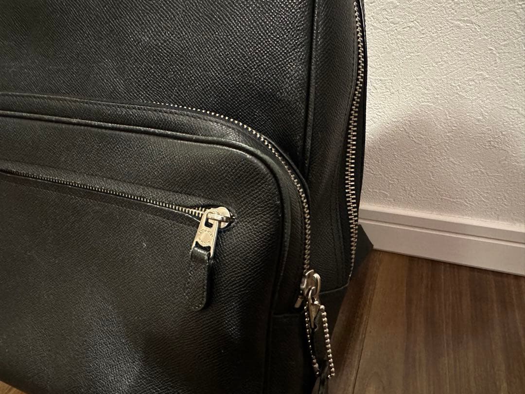 【ハツ】COACH(コーチ)ブラックレザーリュック 本革