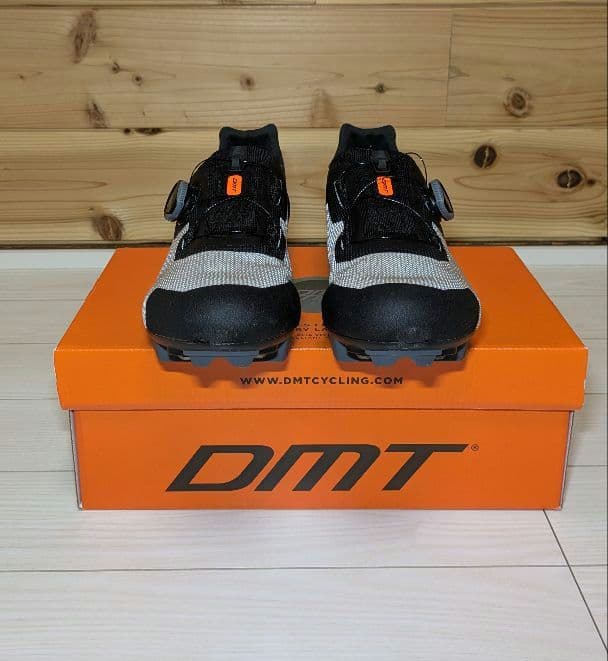 DMT KM4 Knitted Upper サイズ42 27 cm