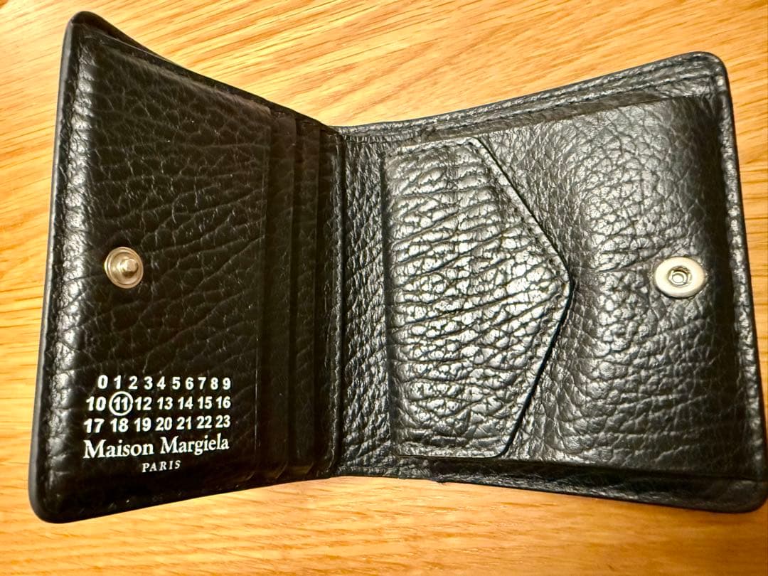 メゾンマルジェラ　4ステッチ 二つ折り ウォレット