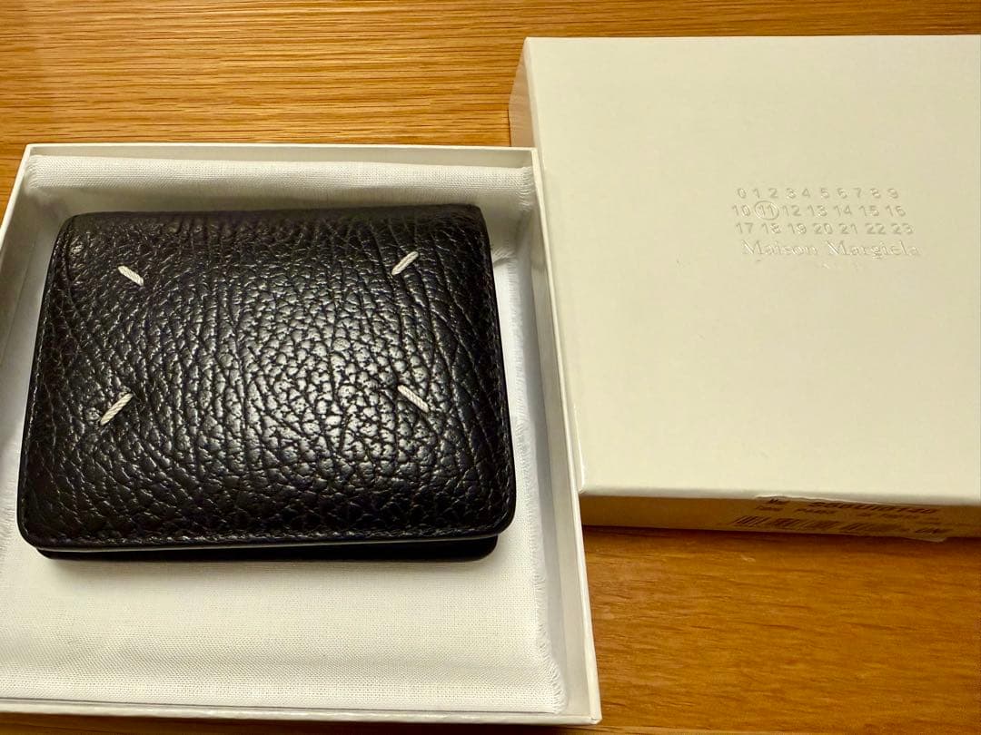 メゾンマルジェラ　4ステッチ 二つ折り ウォレット