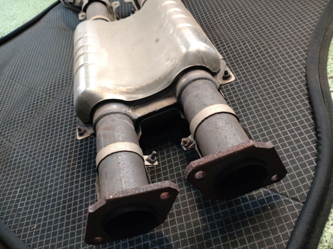 【程度良好】✨️Z32 ツインターボ　純正センターマフラー✨️