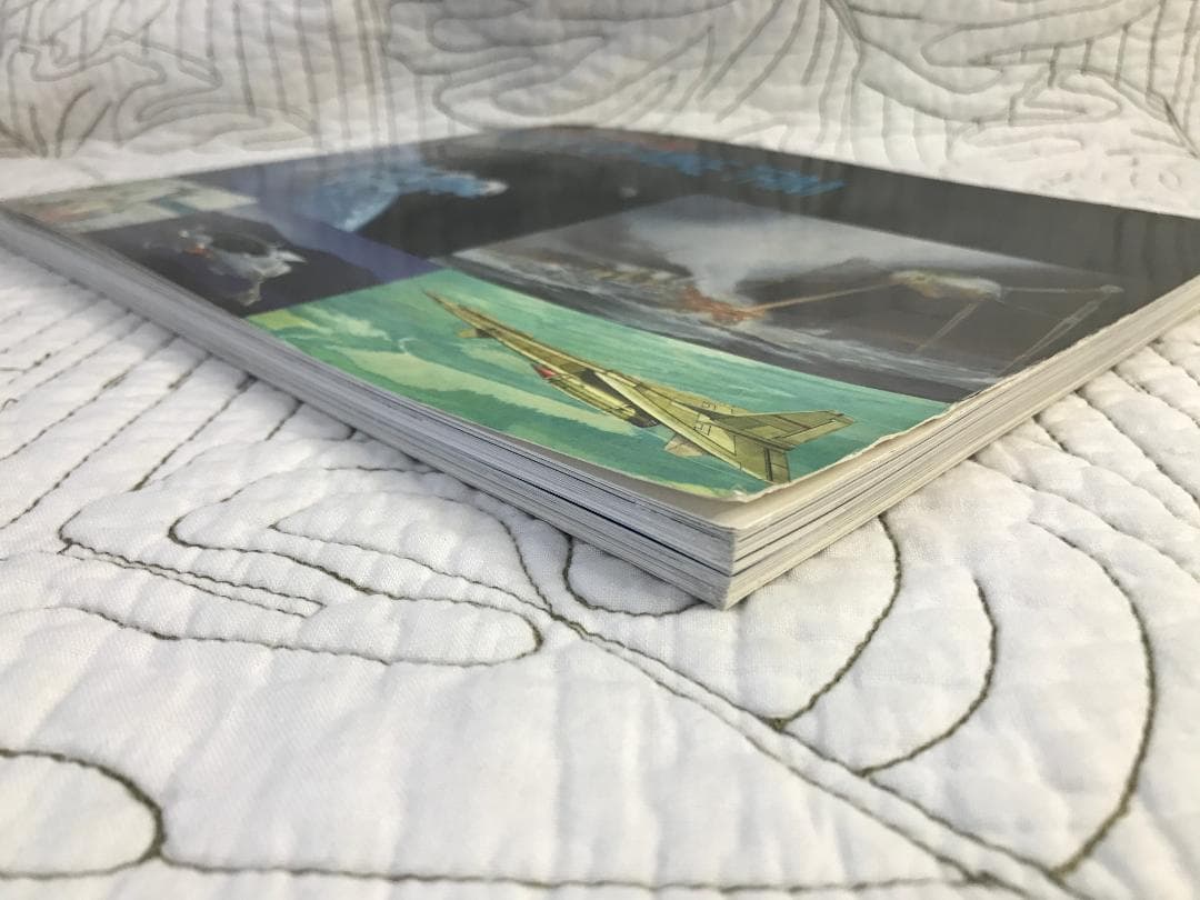 洋書「The Art of Mike Trim」サンダーバード　アートブック