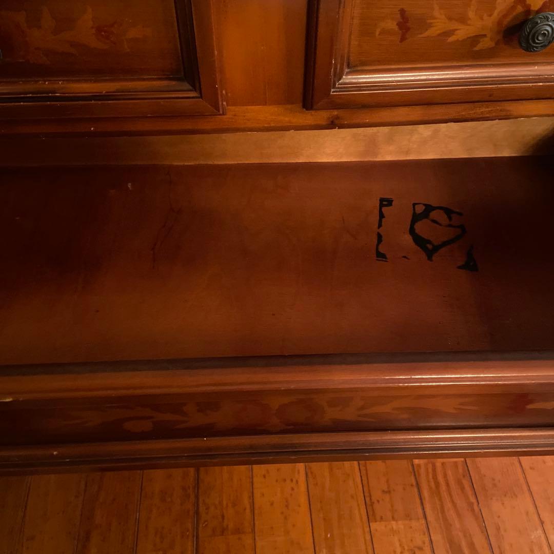 イタリアキャビネット