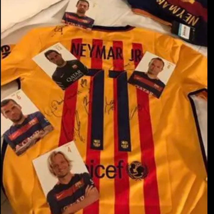 【最終】バルセロナ ユニフォーム サイン付き