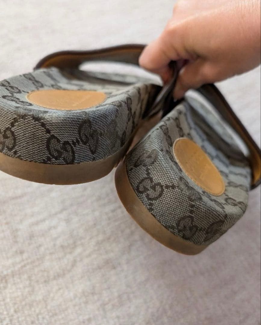 GUCCI GGパターン スライドサンダル ベージュ