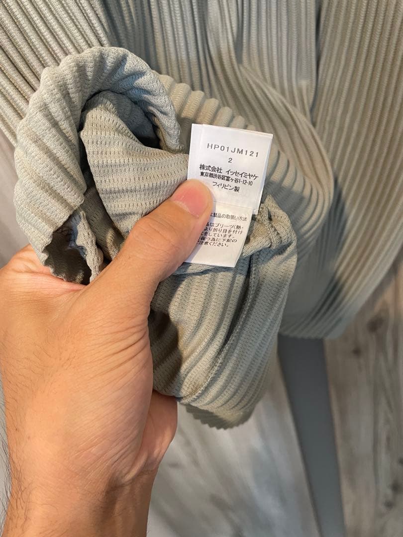 オムプリッセイッセイミヤケ　半袖ポロシャツ　サイズ2