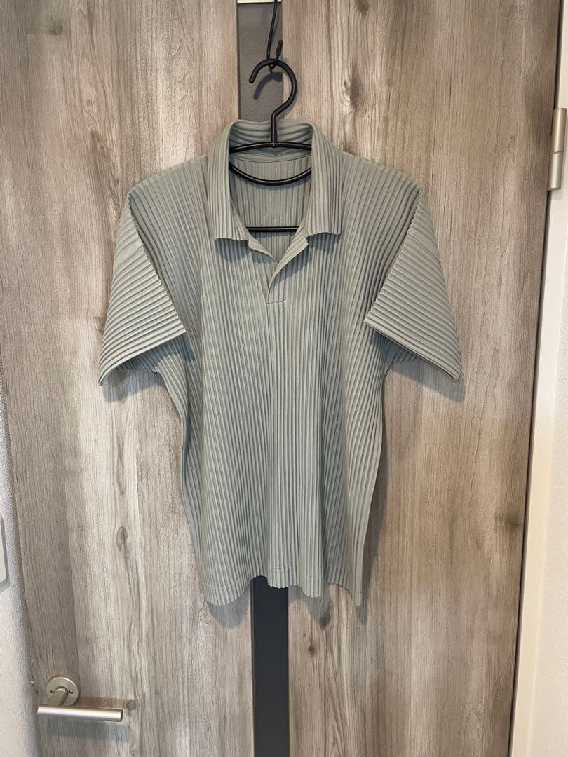 オムプリッセイッセイミヤケ　半袖ポロシャツ　サイズ2