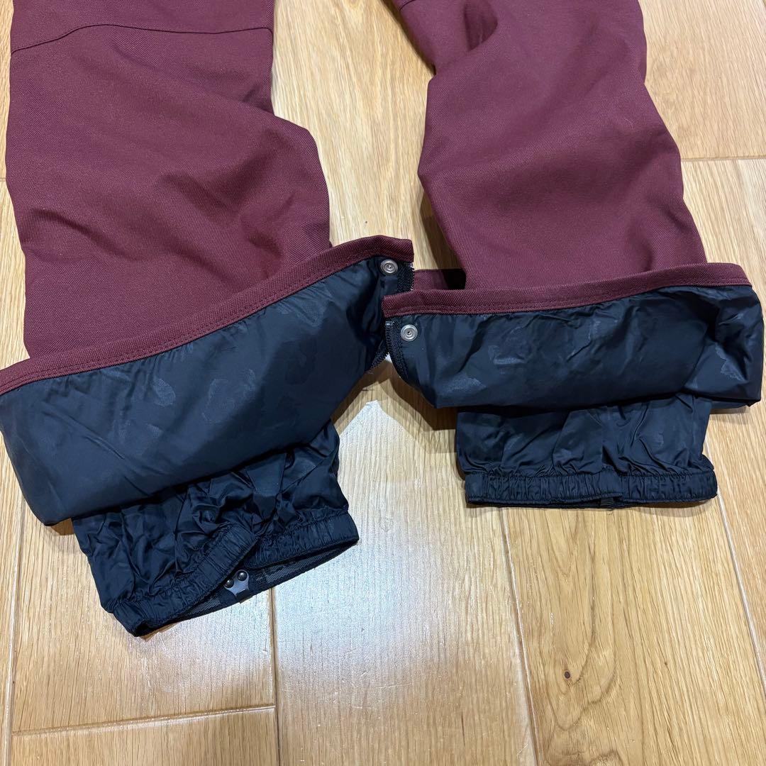 【極美品】VOLCOM ボルコム スノボーウェア 上下セット レディース M/S