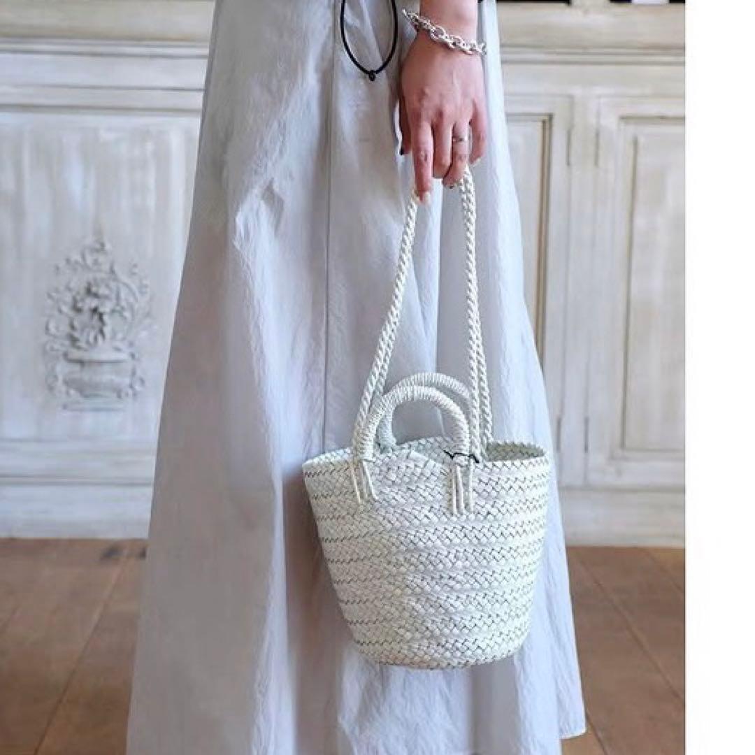 Aetaレザーバスケット　Sショルダー　新品未使用　ホワイト