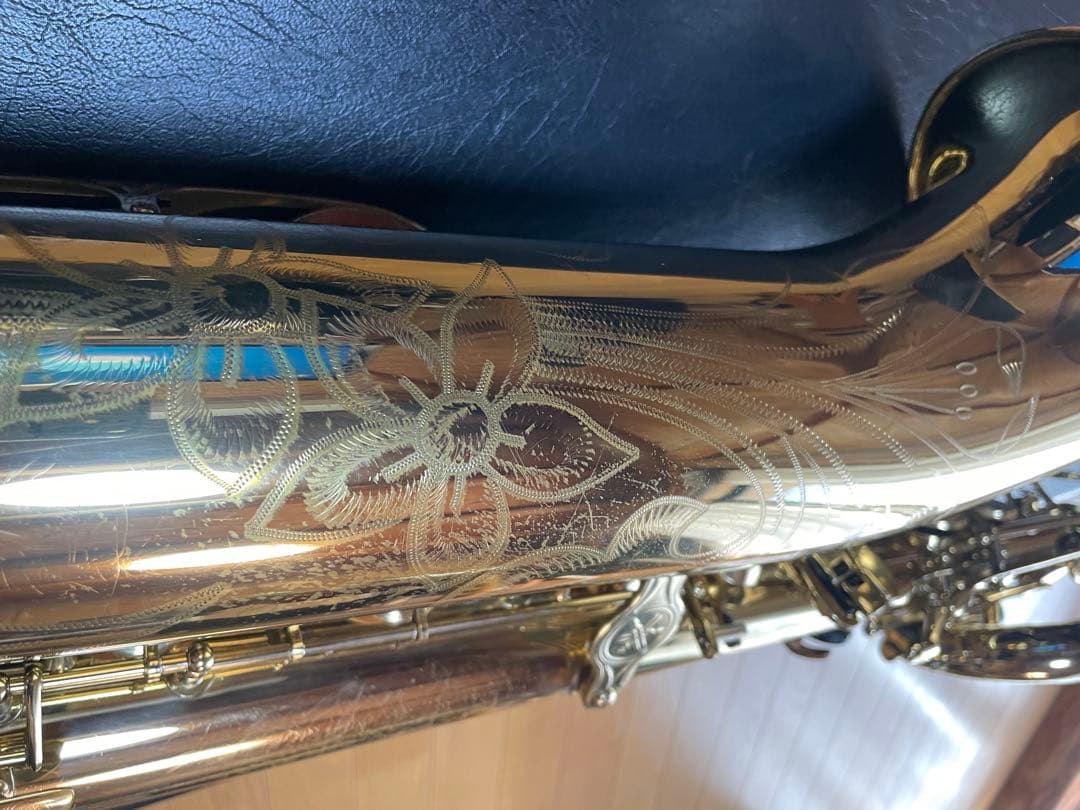 YAMAHAバリトンサックスYBS-61 ケース付き