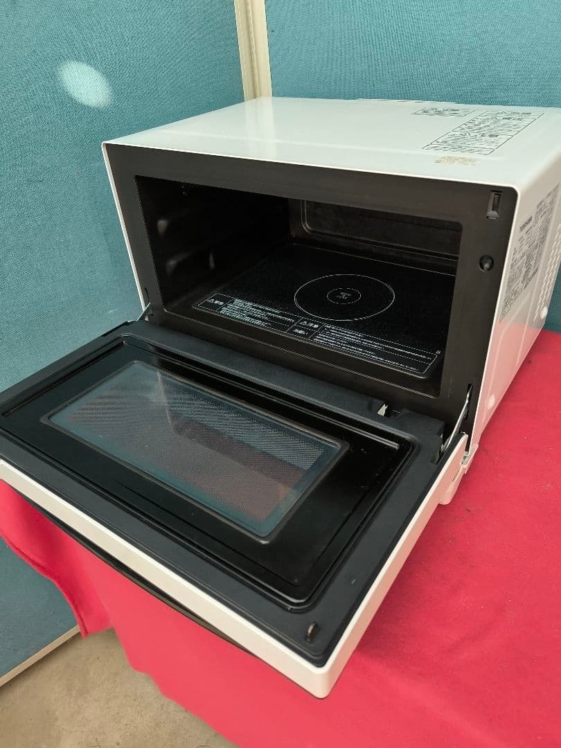 2021年製　東芝スチーム オーブンレンジ 石窯オーブン 23L ER-W60