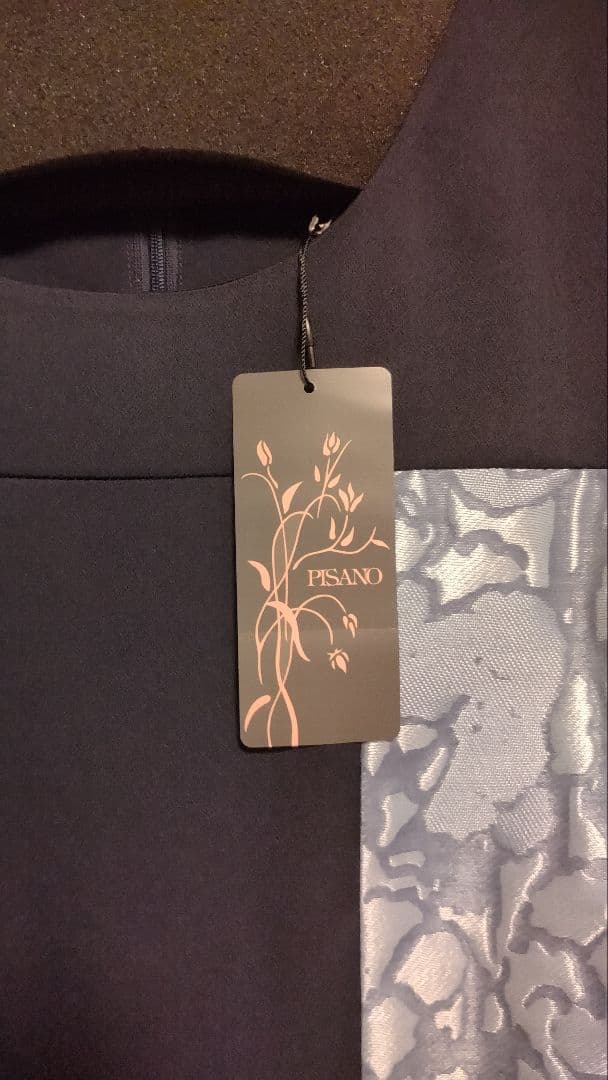 ピサーノ ワンピース 紺×シルバーの花柄 新品タグあり 未着用