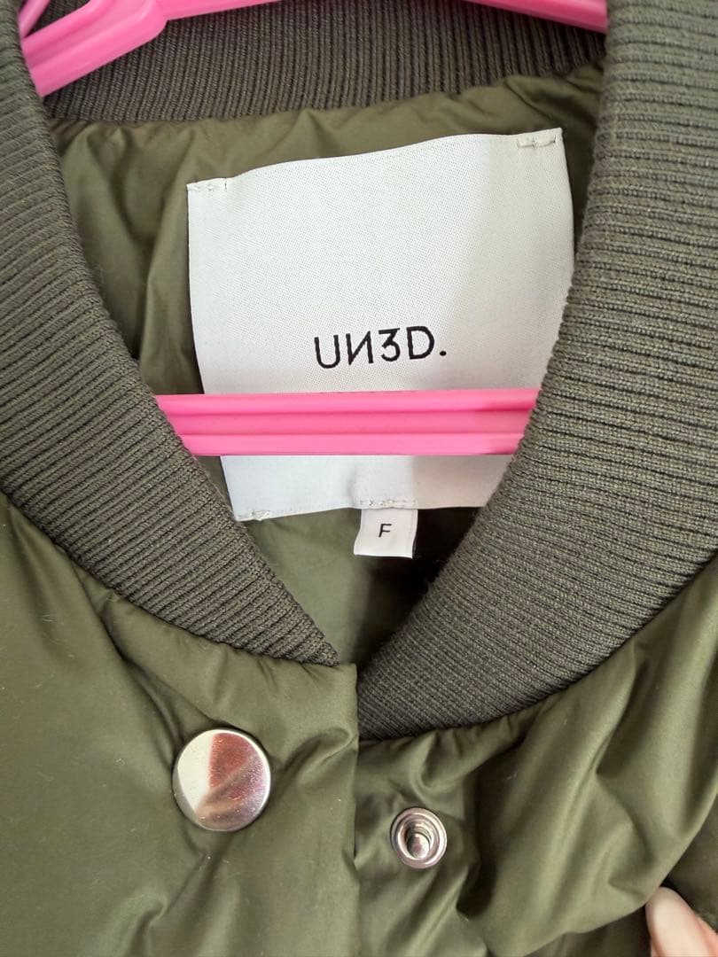 アンスリード un3d ダウンベスト ショート丈　ダウン　マフラー　カーキ