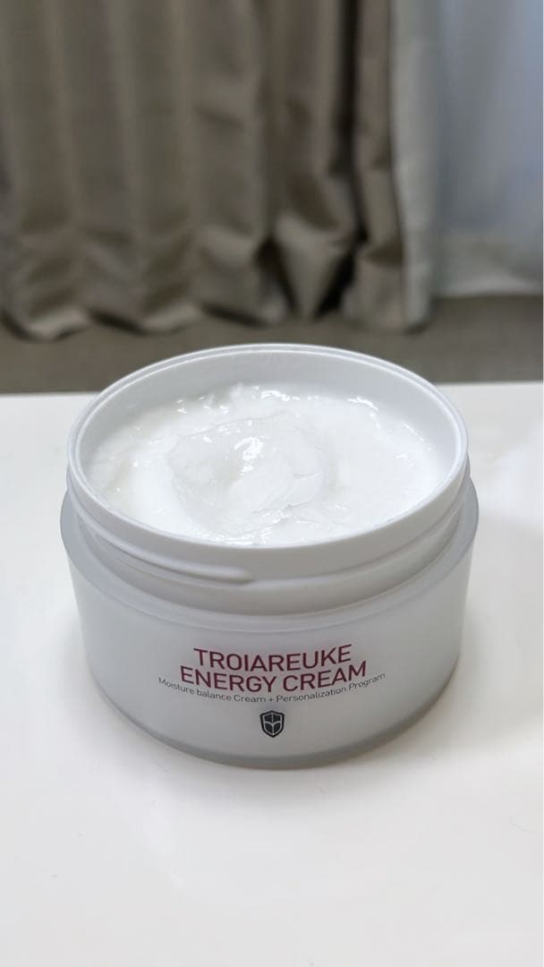 TROIAREUKE(トロイアルケ) エナジークリーム 125ml
