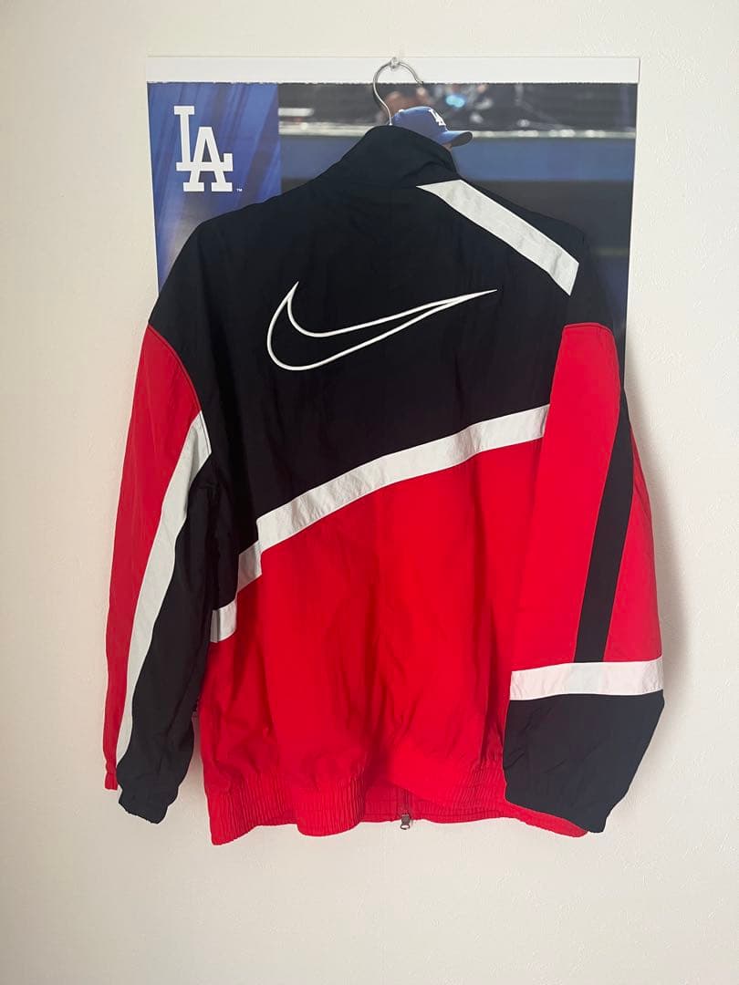 NIKE ウェア　シャカシャカ　セットアップ上L下M