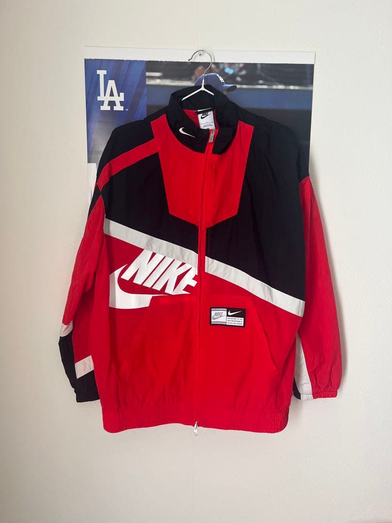 NIKE ウェア　シャカシャカ　セットアップ上L下M