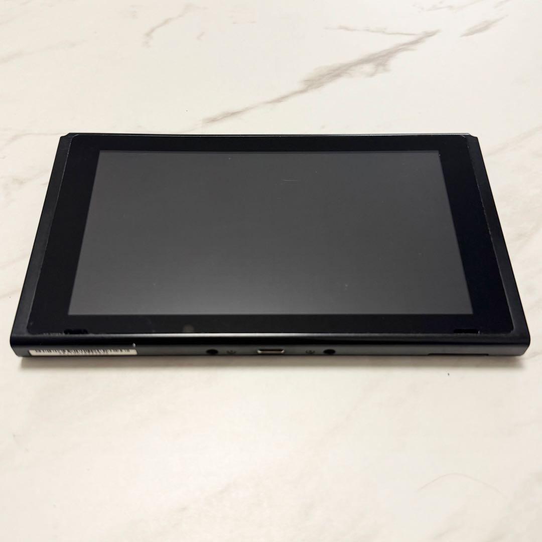 2017年度　Nintendo Switch ニンテンドー　スイッチ　本体のみ