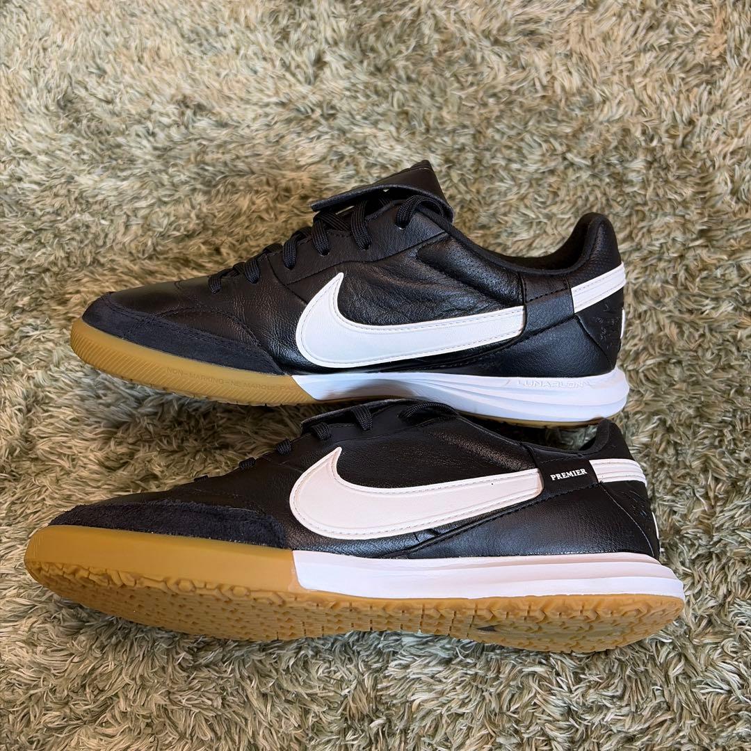 Nike フットサルシューズ　プレミアサラⅢ IC 25cm US7