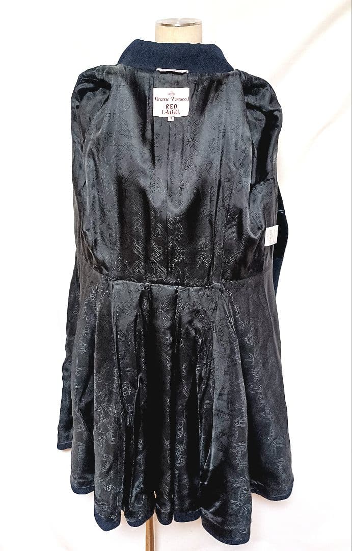 ヴィヴィアンウエストウッド　大人可愛いラブ襟コートサイズ3