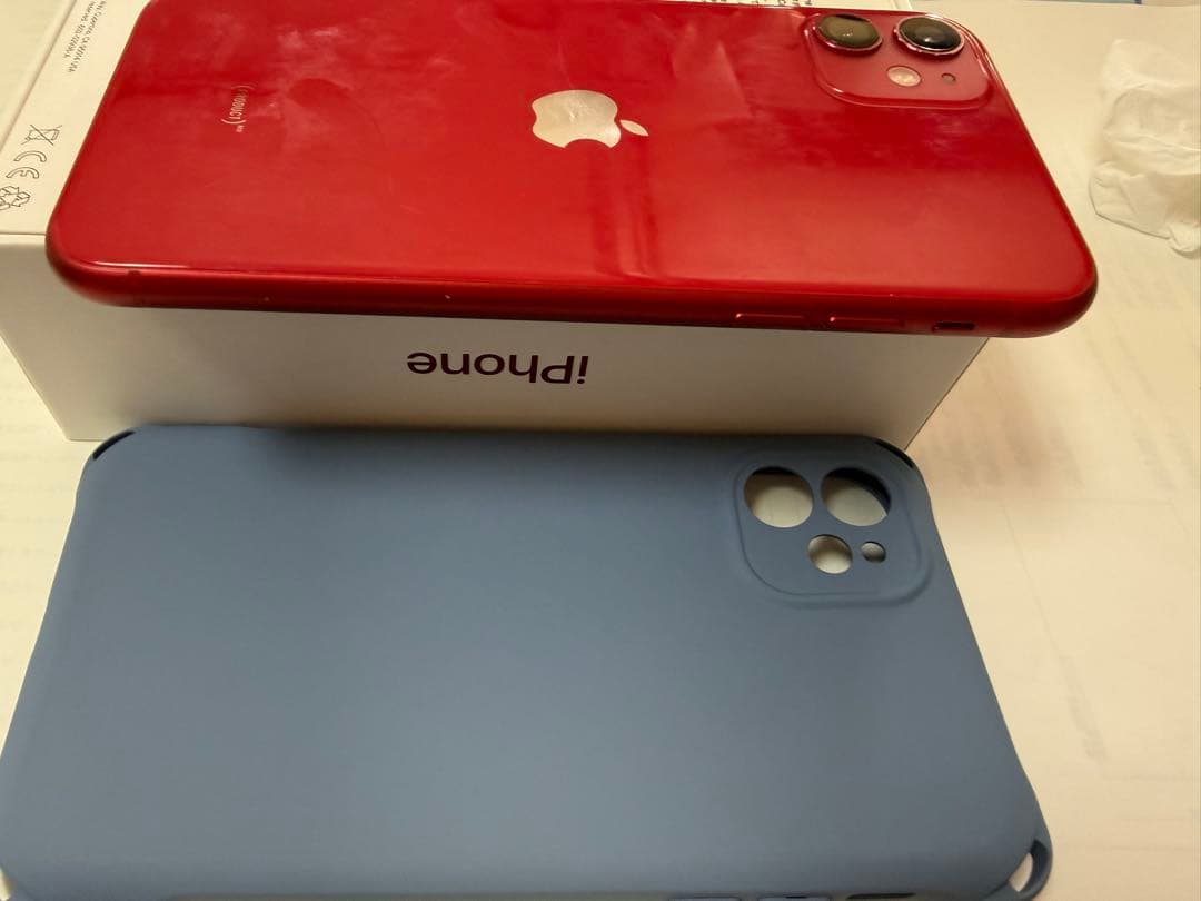 Apple iPhone 11 (RED) 美品 箱、付属品、ケース付