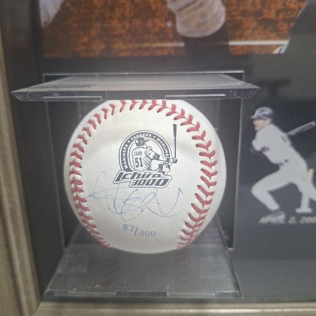 MLB3000本安打達成記念イチロー直筆サインボール栄光の歩み 豪華展示額セット