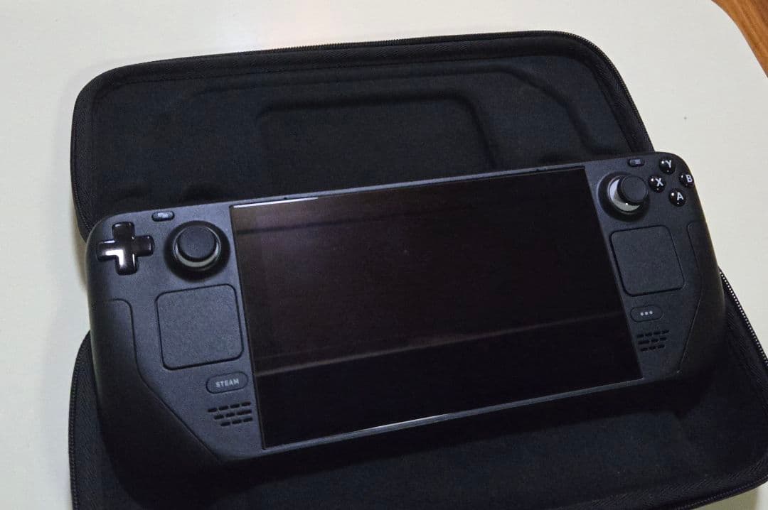 Steam Deck 256GB LCD(本体・ケース・ 充電器)※外箱なし