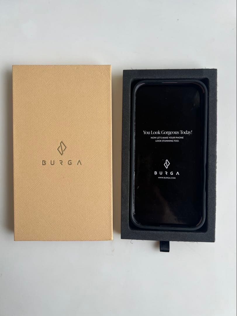 新品未使用 BURGA (ブルガ) Elite iPhone16ケース