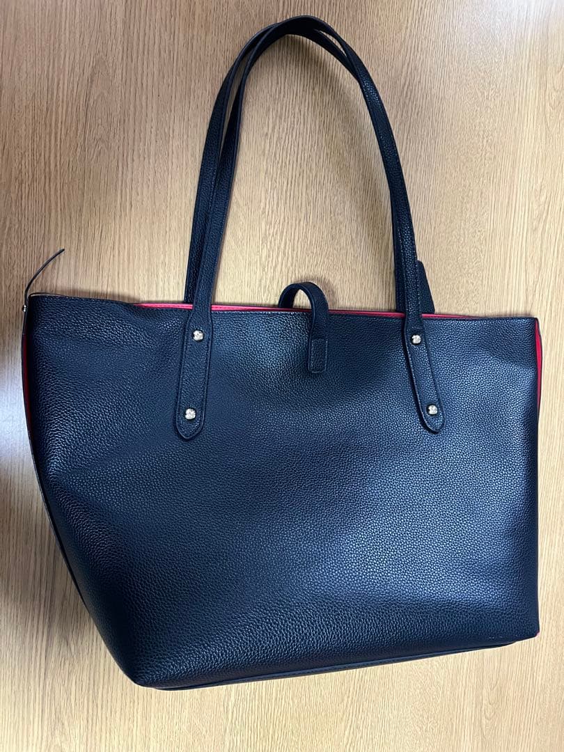 さつきページ 美品！ COACH 黒レザー トートバッグ （A4対応）